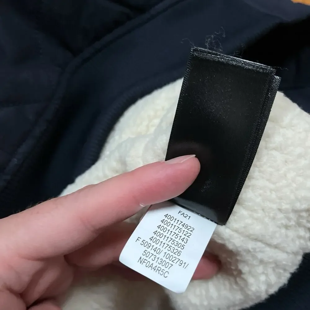 The North Face Cuchillo Vest Quilted Navy Blue Sherpa Lined Mens Medium Gorpcore